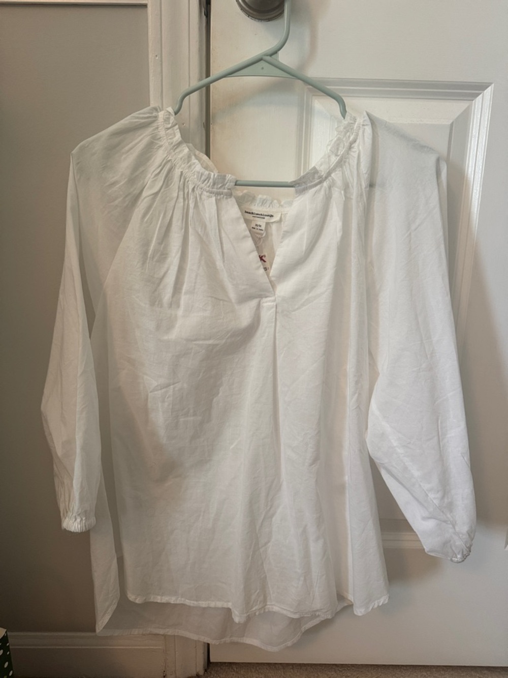 beachlunchlounge White Peasant Top with Elastic Neckline